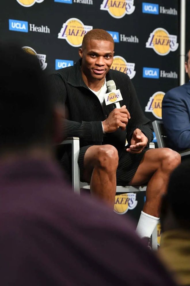 一个以稳定 一个以稳定